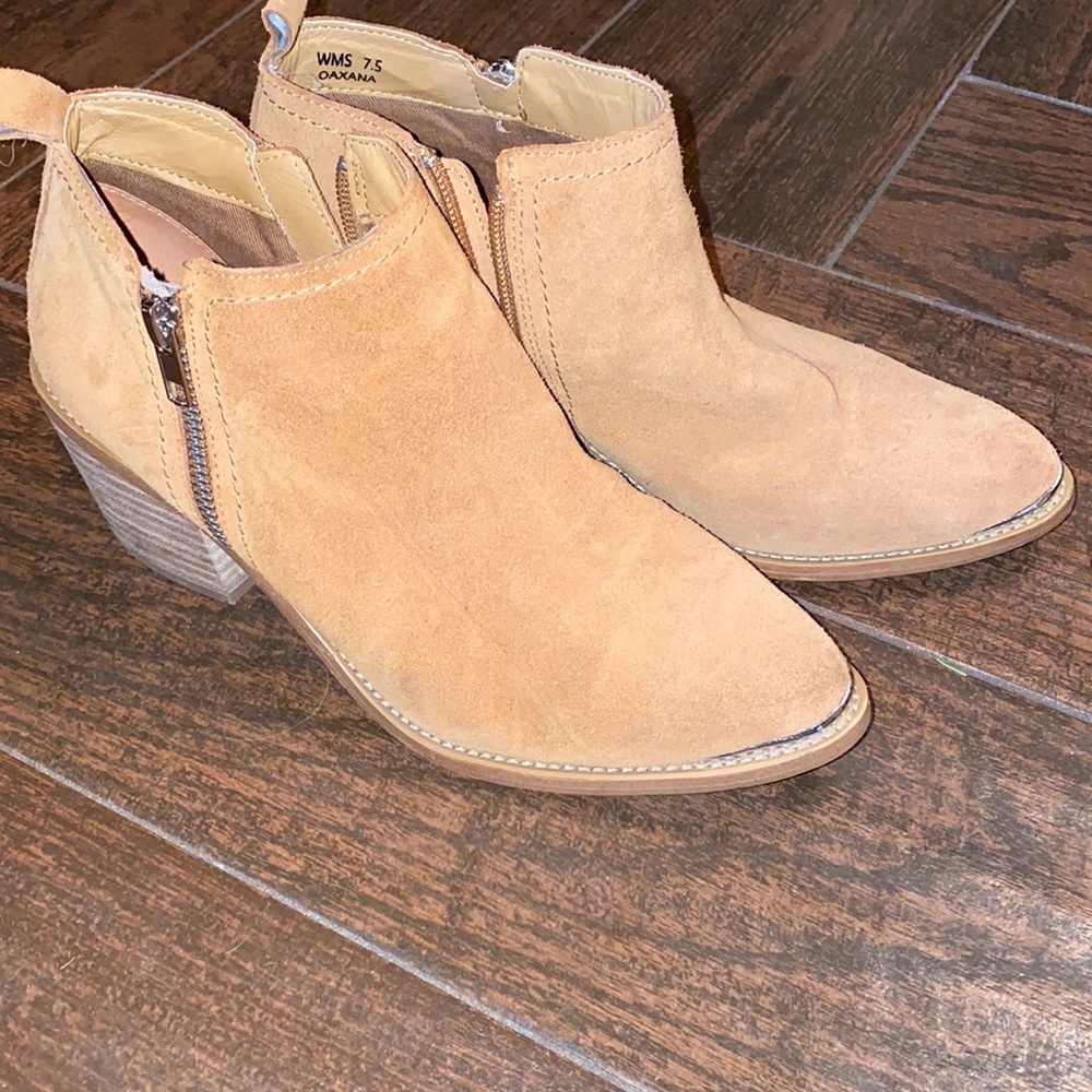 2/booties
